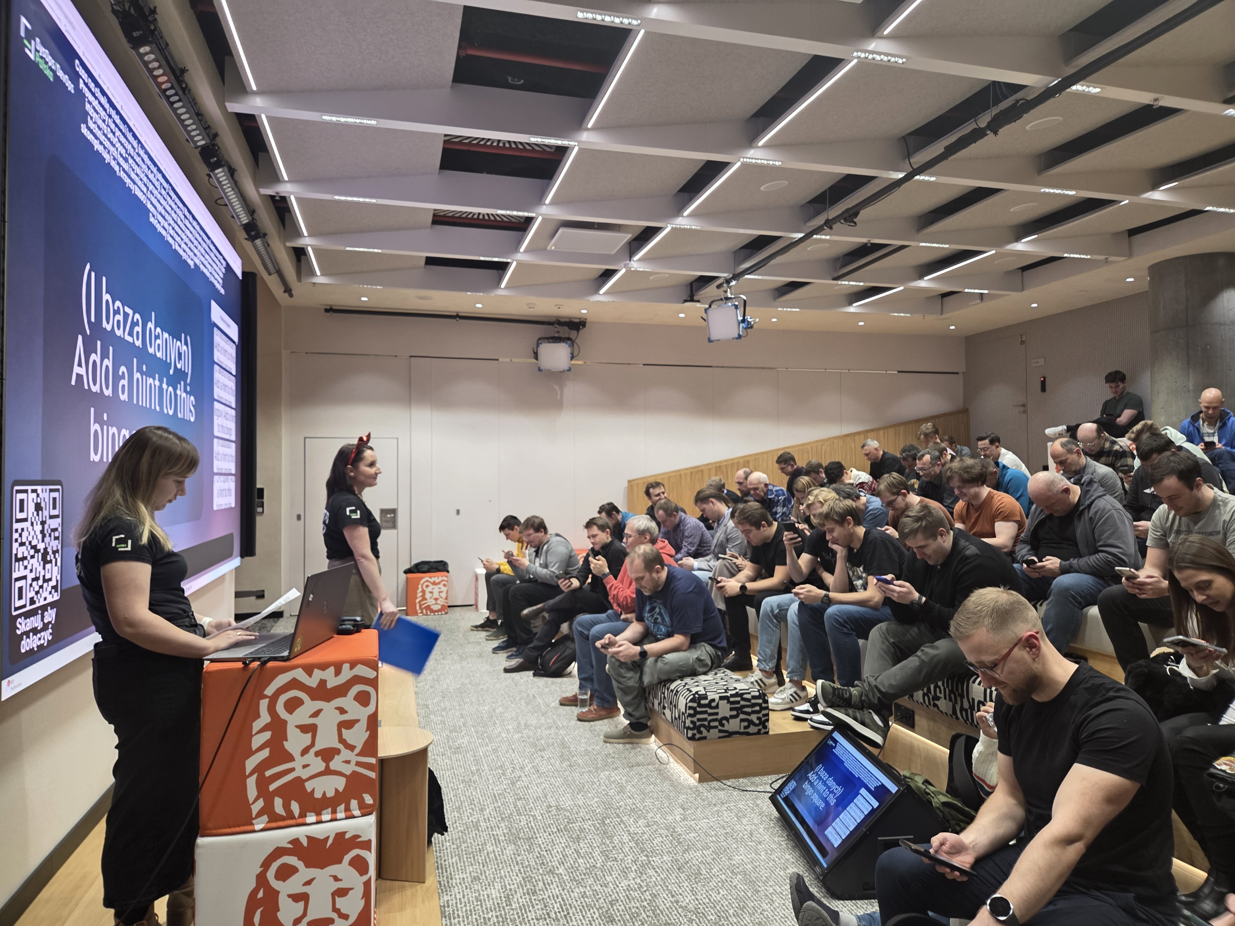 Warszawa: pancerny backup i prywatna łączność w Azure!